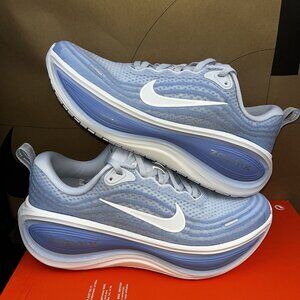 NEW Nike Vomero Plus Running Football Gray HV8154-003 Women's Size 8